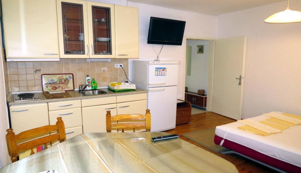 Apartments Corluka 巴什卡沃达 外观 照片