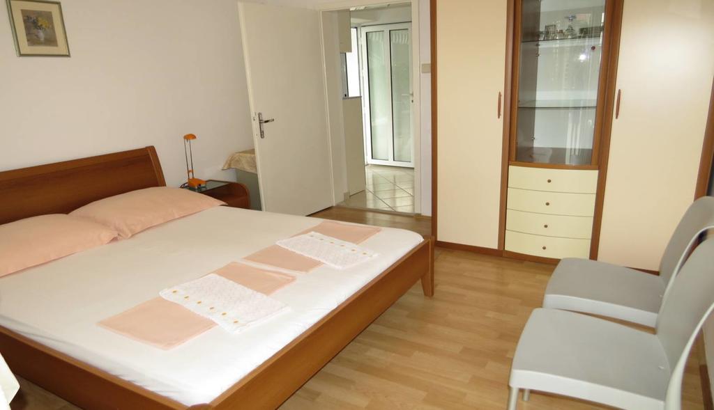 Apartments Corluka 巴什卡沃达 外观 照片